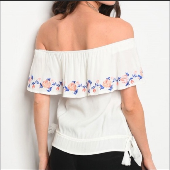 Off the shoulder floral blouse - Picture 3 of 7